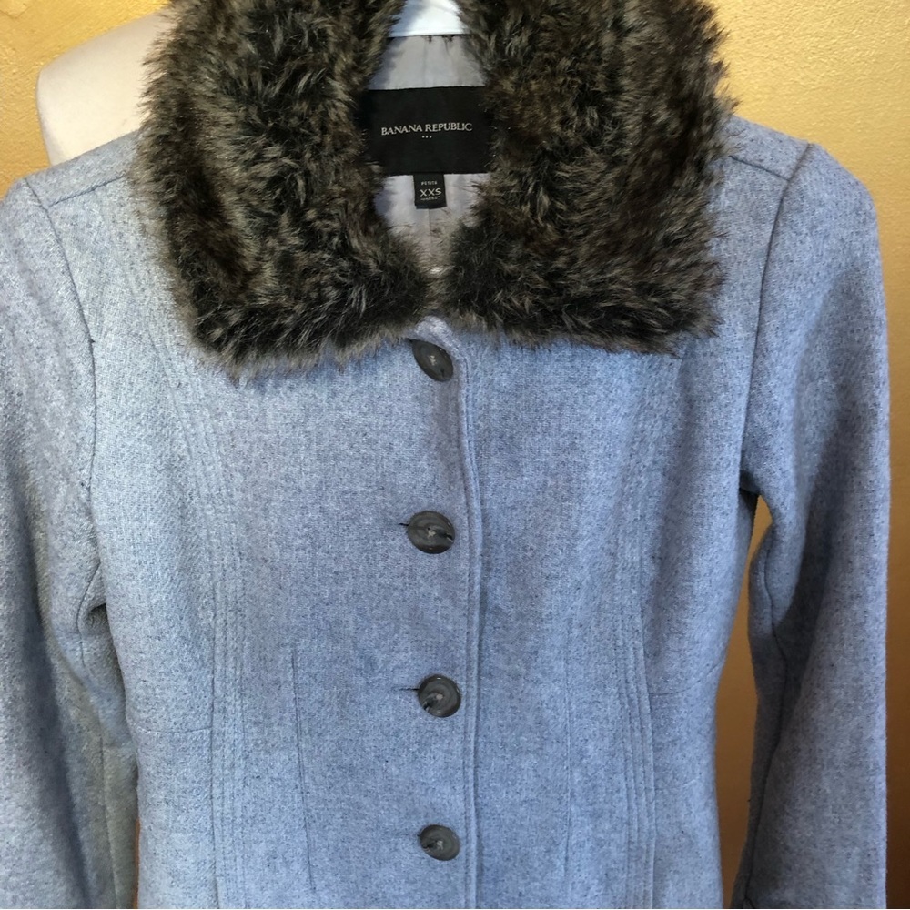 Banana Republic wool blend light gray coat w/Faux fur attachable collar Size XXS - Picture 3 of 13